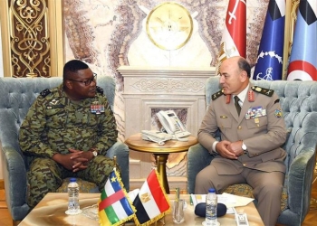 The Chief of Staff of the Egyptian Armed Forces, Lt. Gen. Osama Askar, met in Cairo on June 26 with his counterpart from the Central African Republic, General Zéphirin Mamadou.