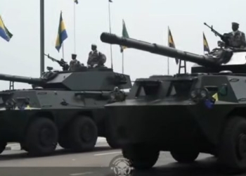 Chinese-made WMA301 fire support vehicles of the Gabonese military during Independence day parade. (August 17th 2024, Libreville.)