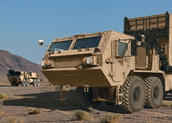 Oshkosh Defense HEMTT A4 M1120A4 Load Handling System (LHS)